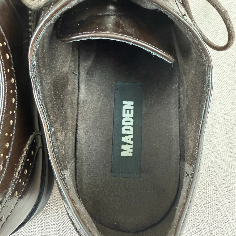 Steve Madden sleek dark