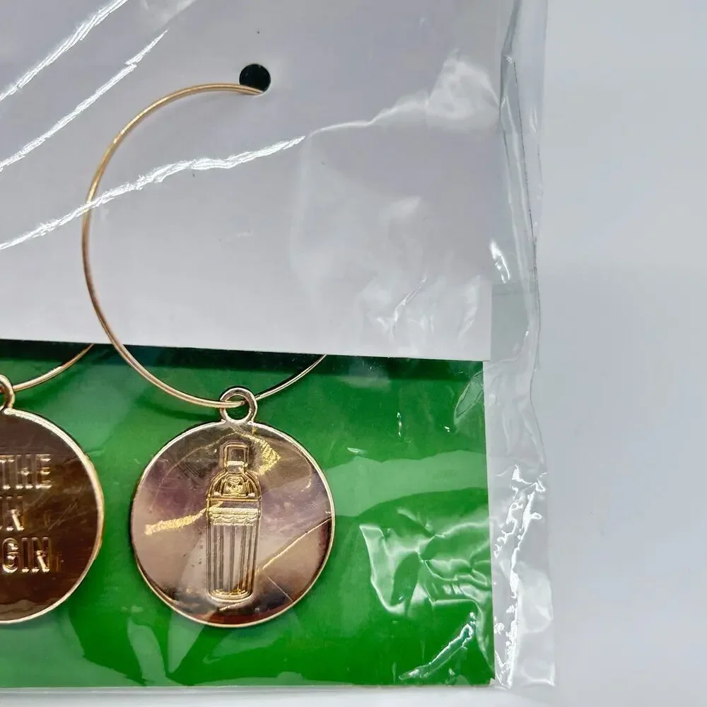 Tanqueray gold tone