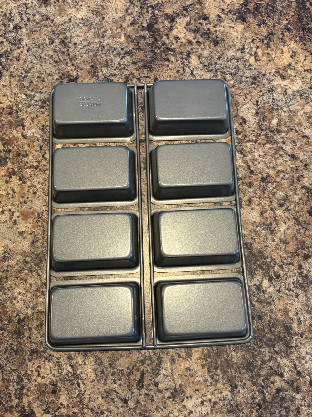 Chicago Metallic premium nonstick