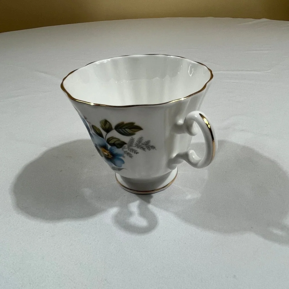 Royal Grafton sip your