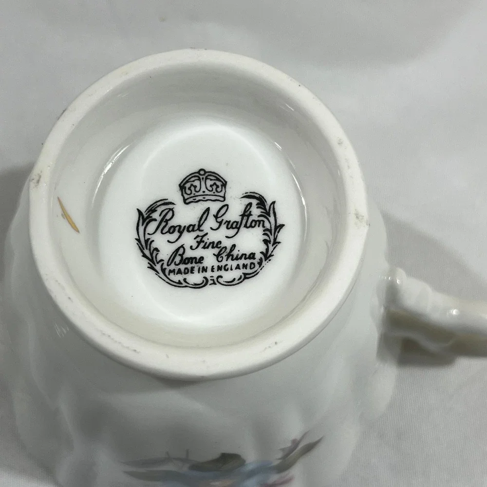 Royal Grafton sip your