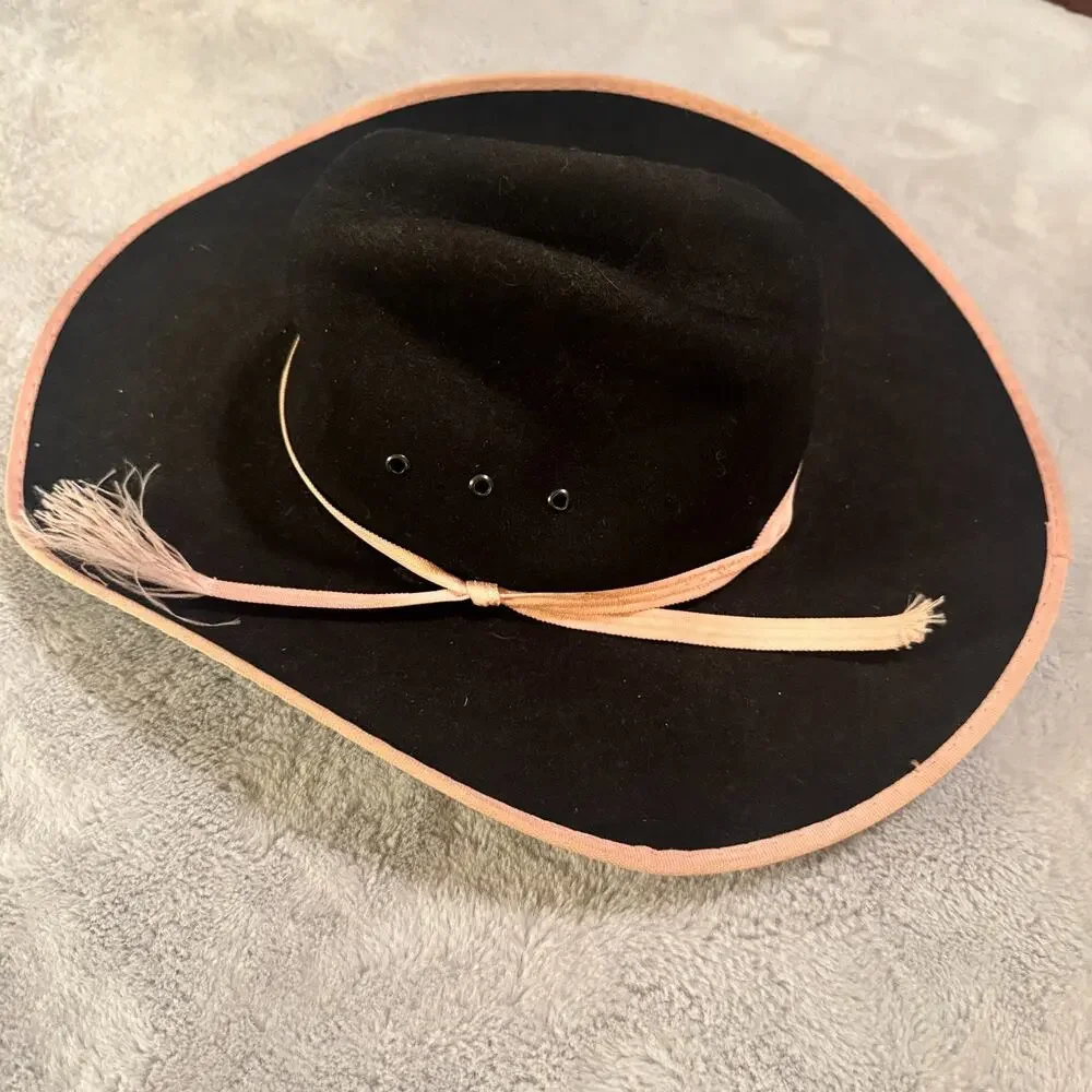 Twister hats black