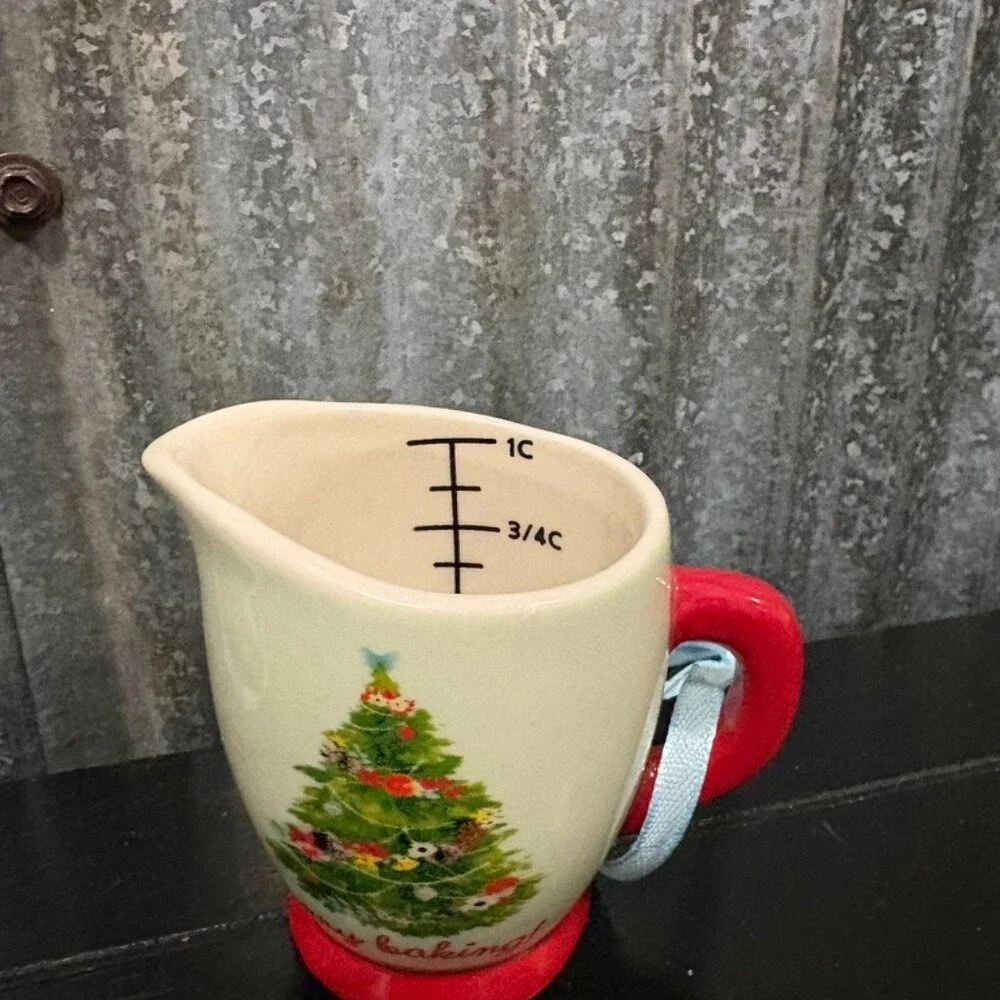 Christmas Measuring Cups Set of 3‎ Ceramic Holiday Baking Kitchen Decor