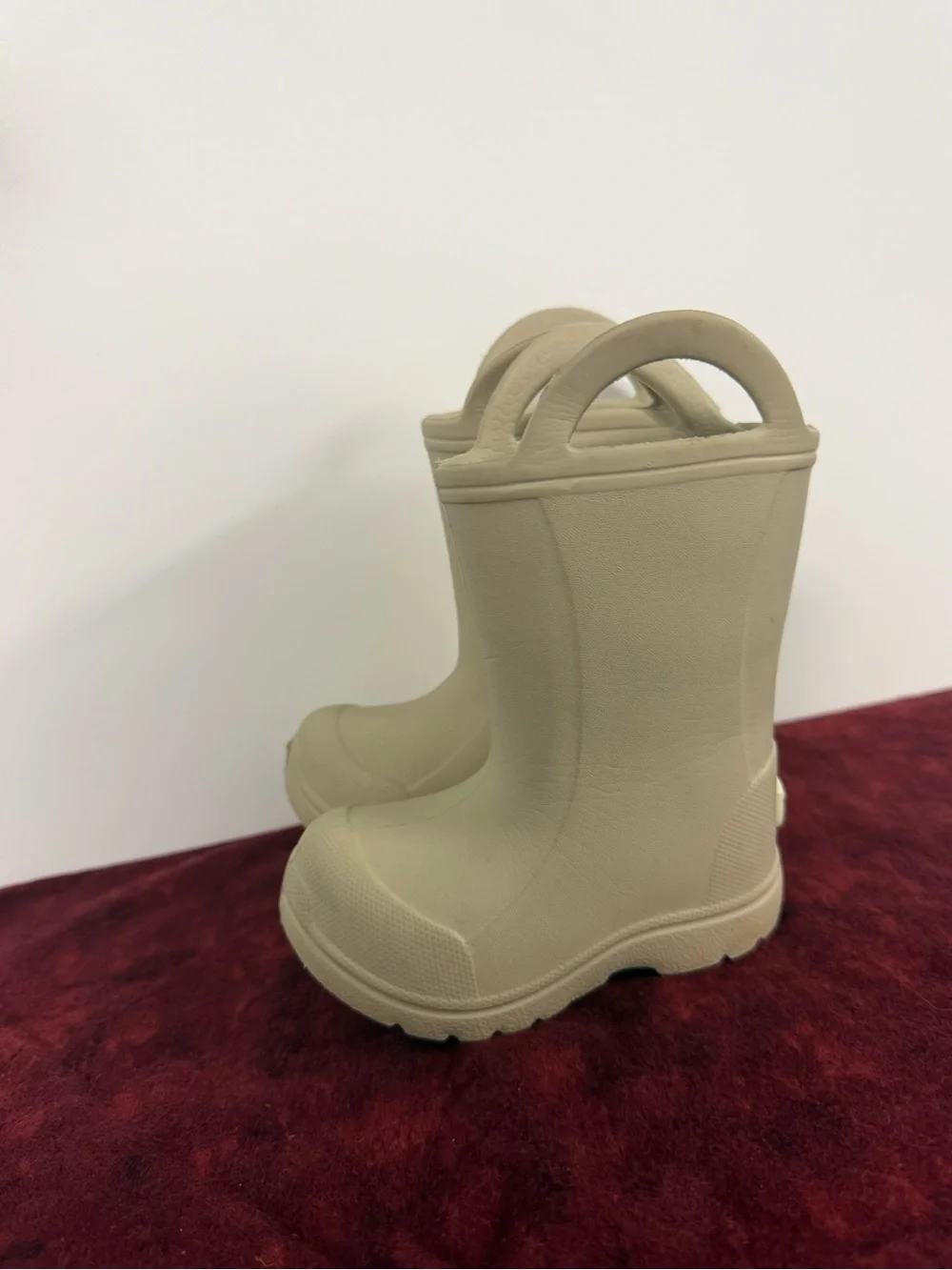 BearPaw kids’ rubber