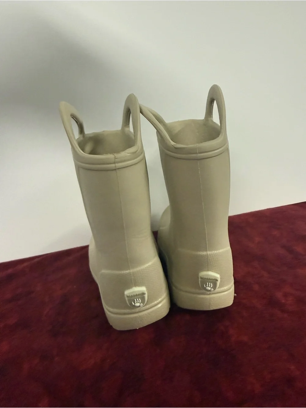 BearPaw kids’ rubber
