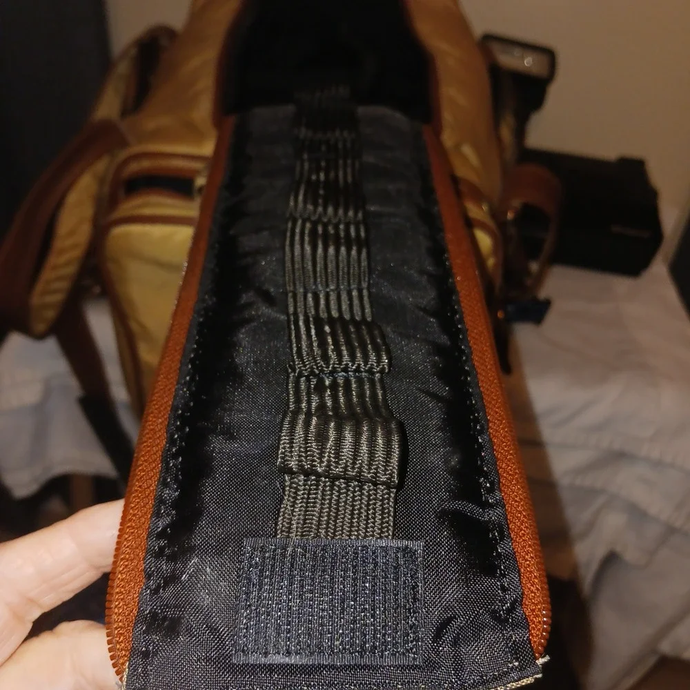 Unbranded vintage gold