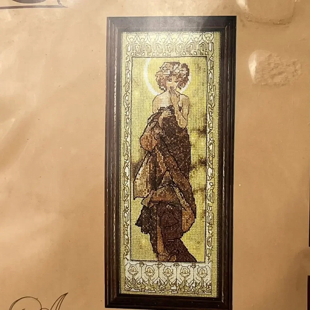 Lanarte Art Nouveau Cross Stitch Kit 33467 Vintage Needlepoint Woman Figure Rare