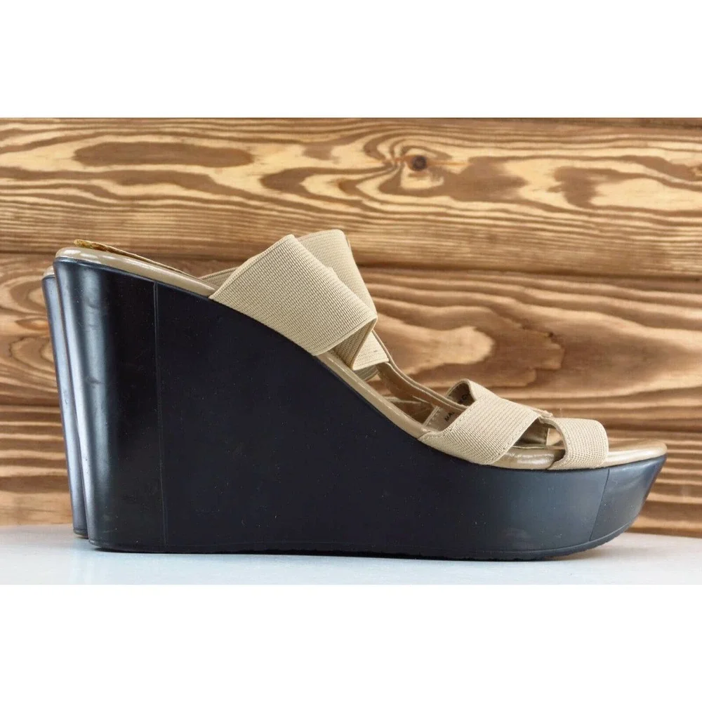 Charles David welcome shoe
