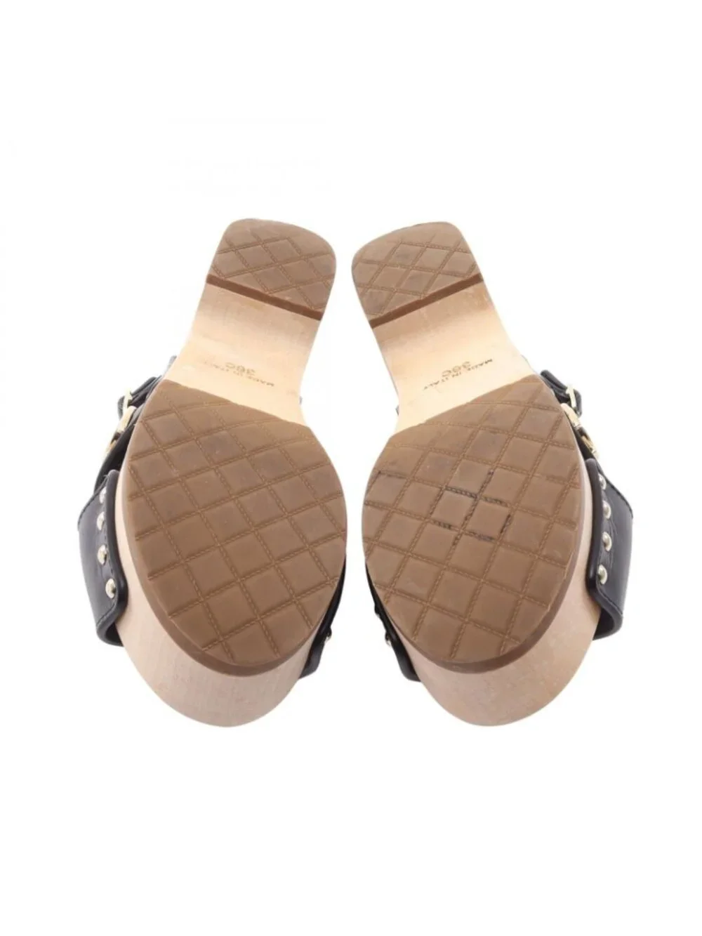 Chanel there are