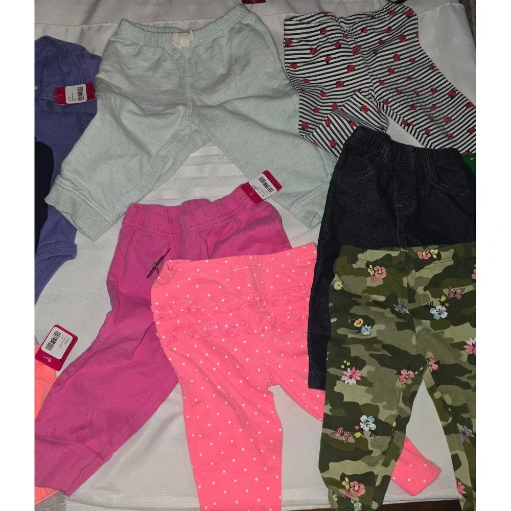 Baby lot 14 total. Carters Leggings Bodysuits Rompers Overalls Multicolored 9m‎
