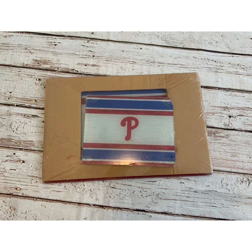 Philadelphia Phillies MLB Glass Cutting Board Set‎ 2 Piece R-W-B Logo NEW HTF