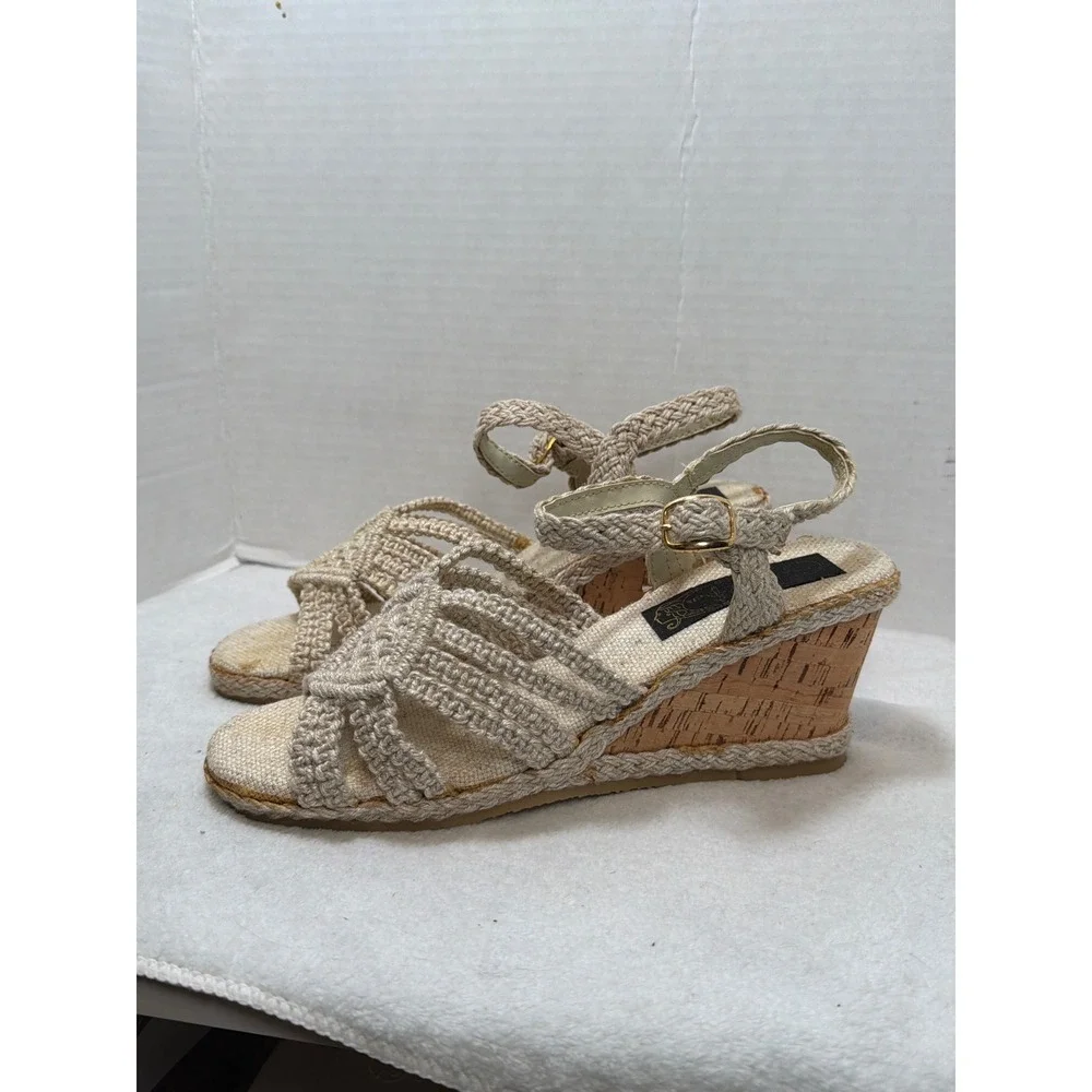 Unbranded heel macrame
