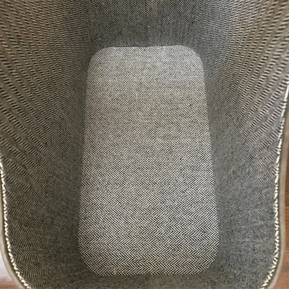 N/A gray faux