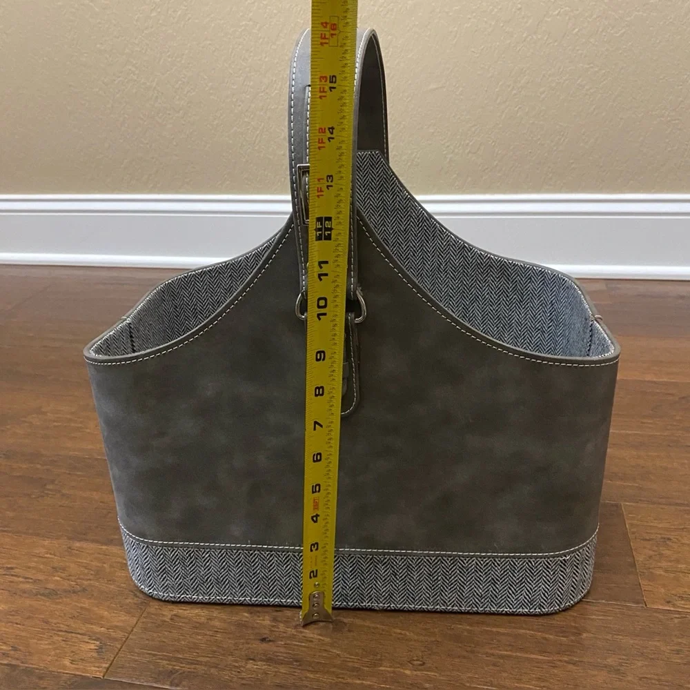 N/A gray faux