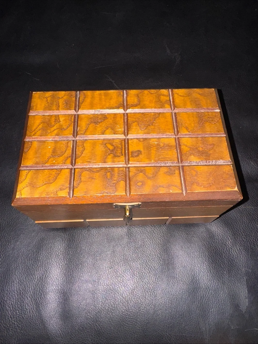 N/A classic wooden