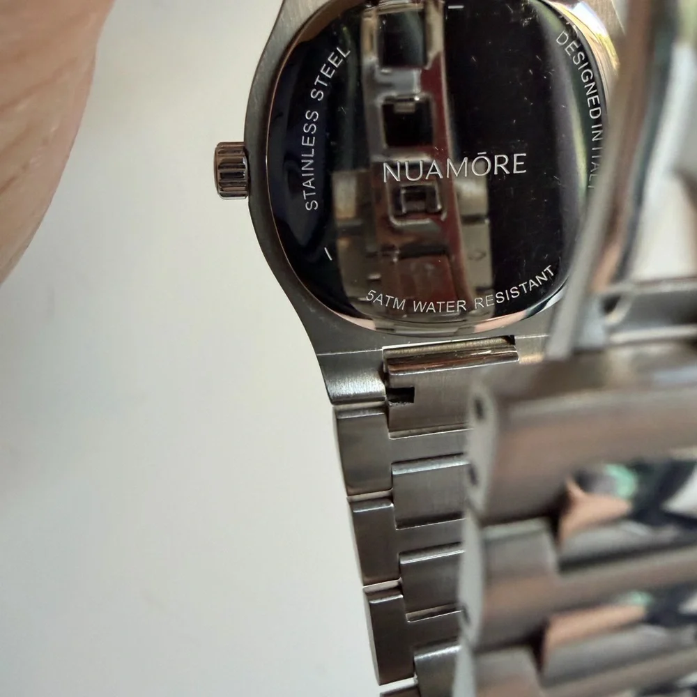 Nuamore Oceana Watch