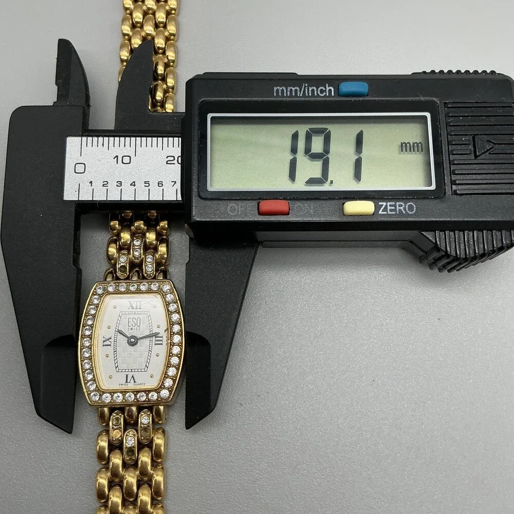ESQ Swiss Womens Watch 19mm Gold Tone Rectangle Crystals Swiss New Battery 6.5