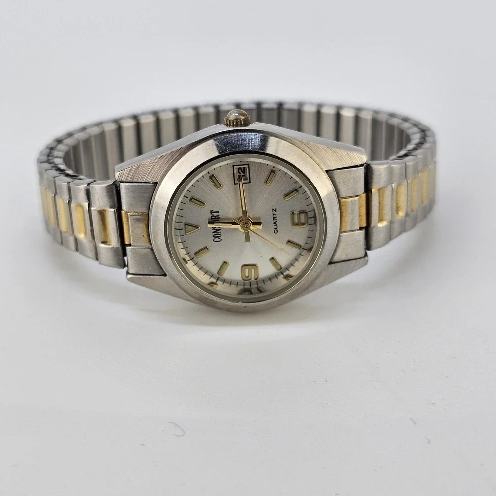Consort Women Watch 26MM Gray Dial Two Tone Expandable Band 5.75' NEW Battery‎