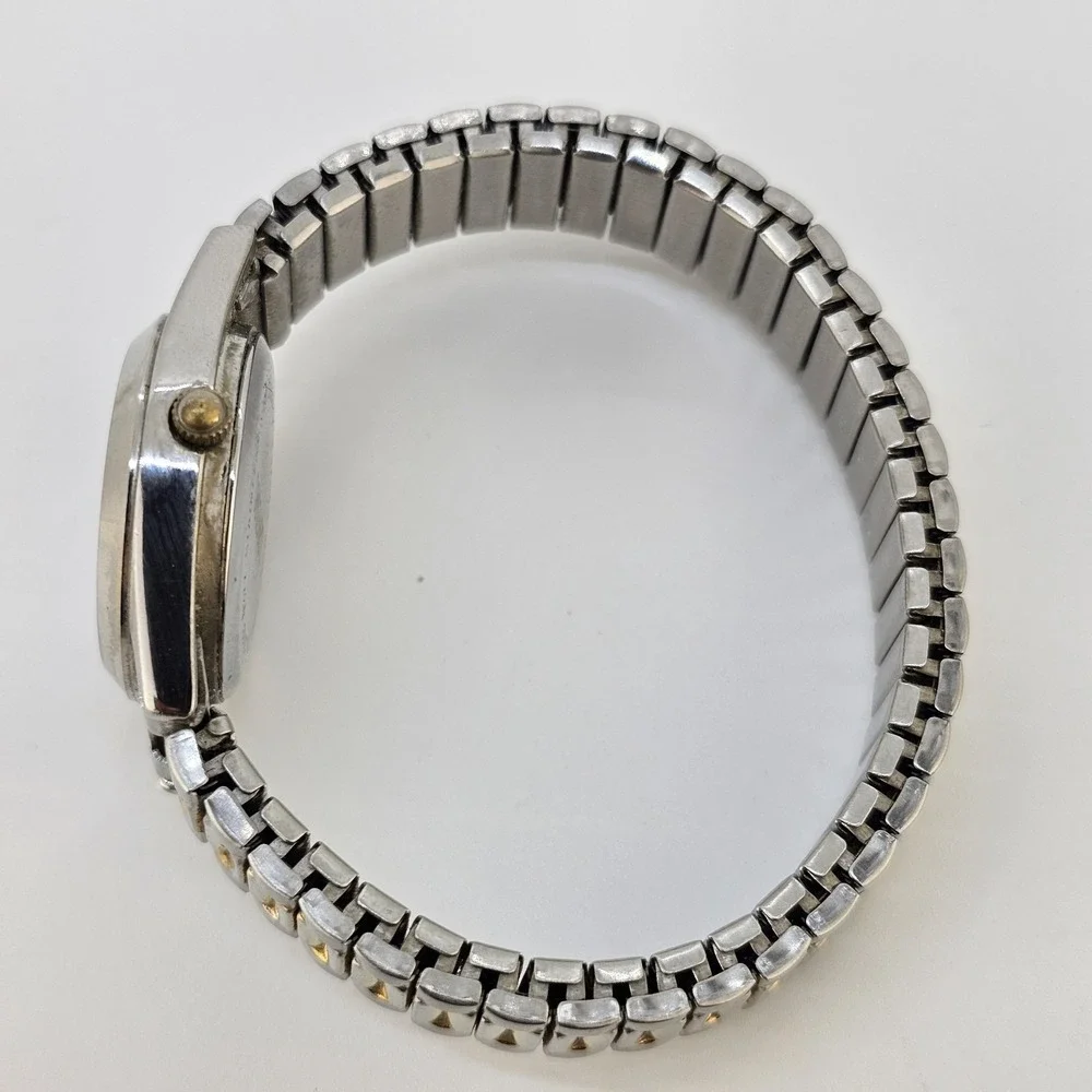 Consort Women Watch 26MM Gray Dial Two Tone Expandable Band 5.75' NEW Battery‎