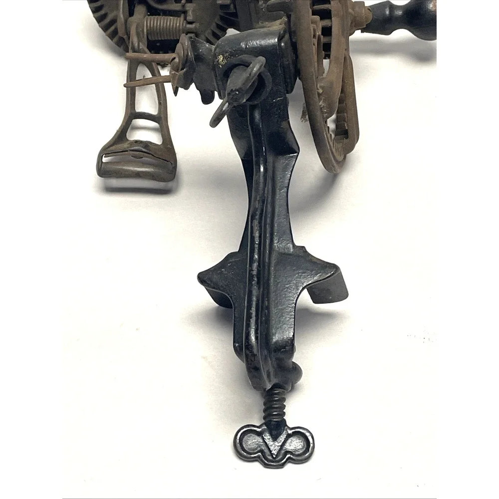 The Reading Hardware Co. antique cast