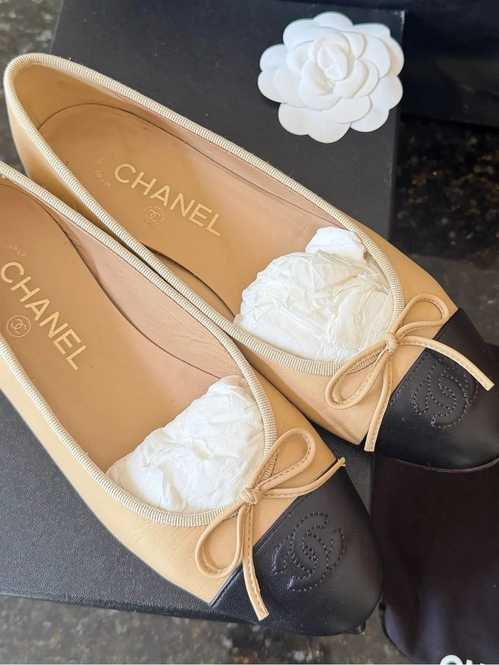 CHANEL code x01000 g02819