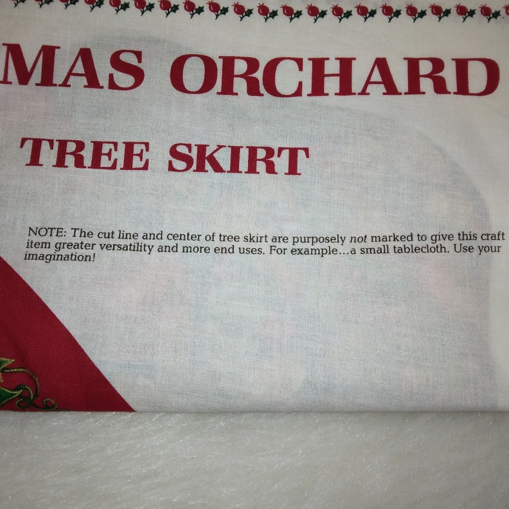 FABRIC Christmas Orchard Tree Skirt ans stocking See & Sew panel