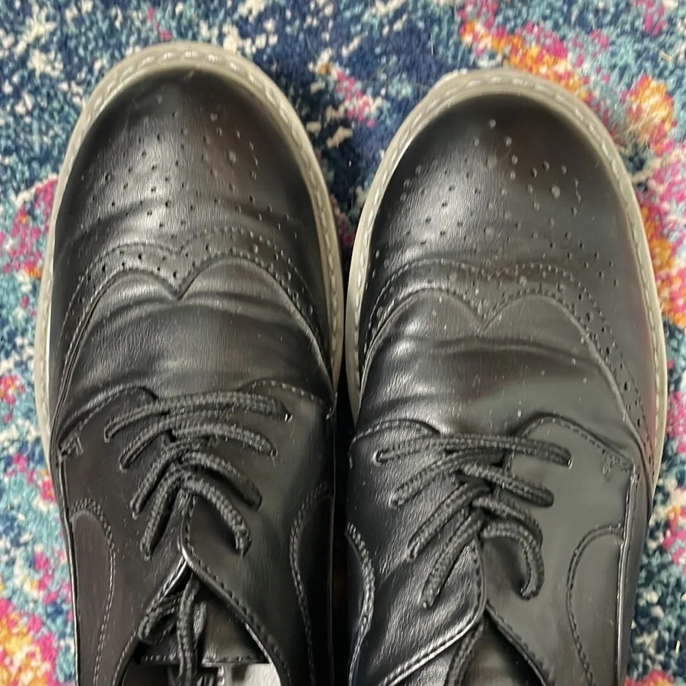Kenneth Cole excellent