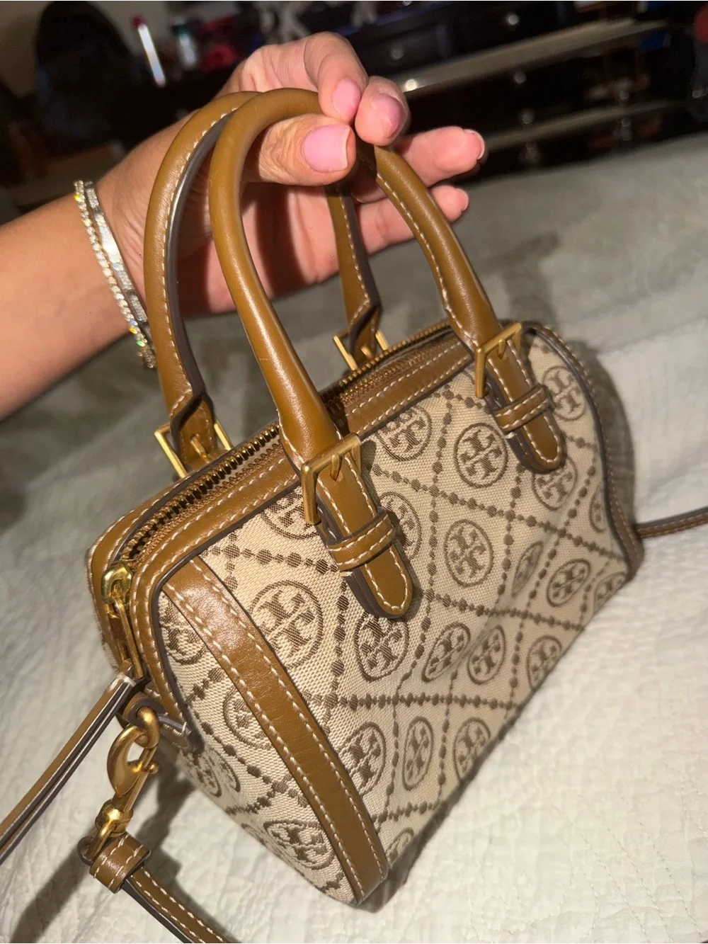 Tory Burch authentic compact