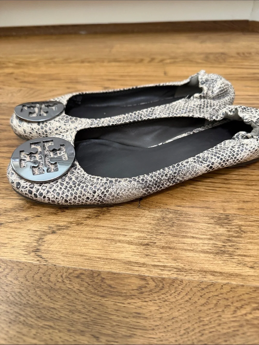 Tory Burch classic tory