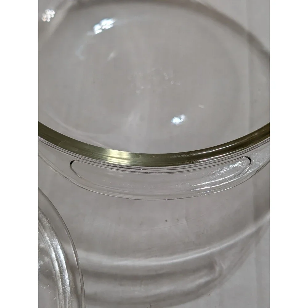 Pyrex closely authentic