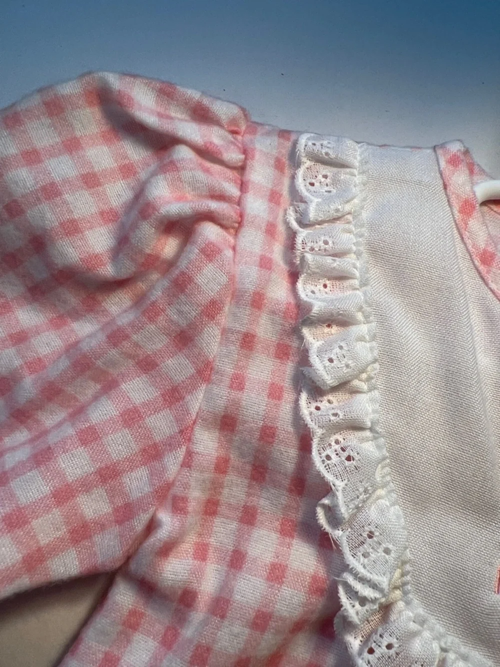 Classic Pooh by I C Collections bow small