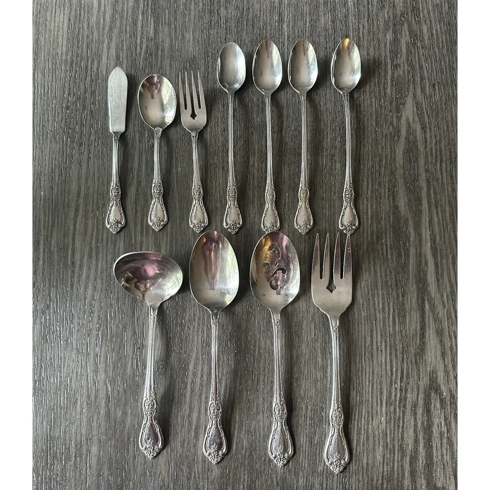 Oneida 11 piece