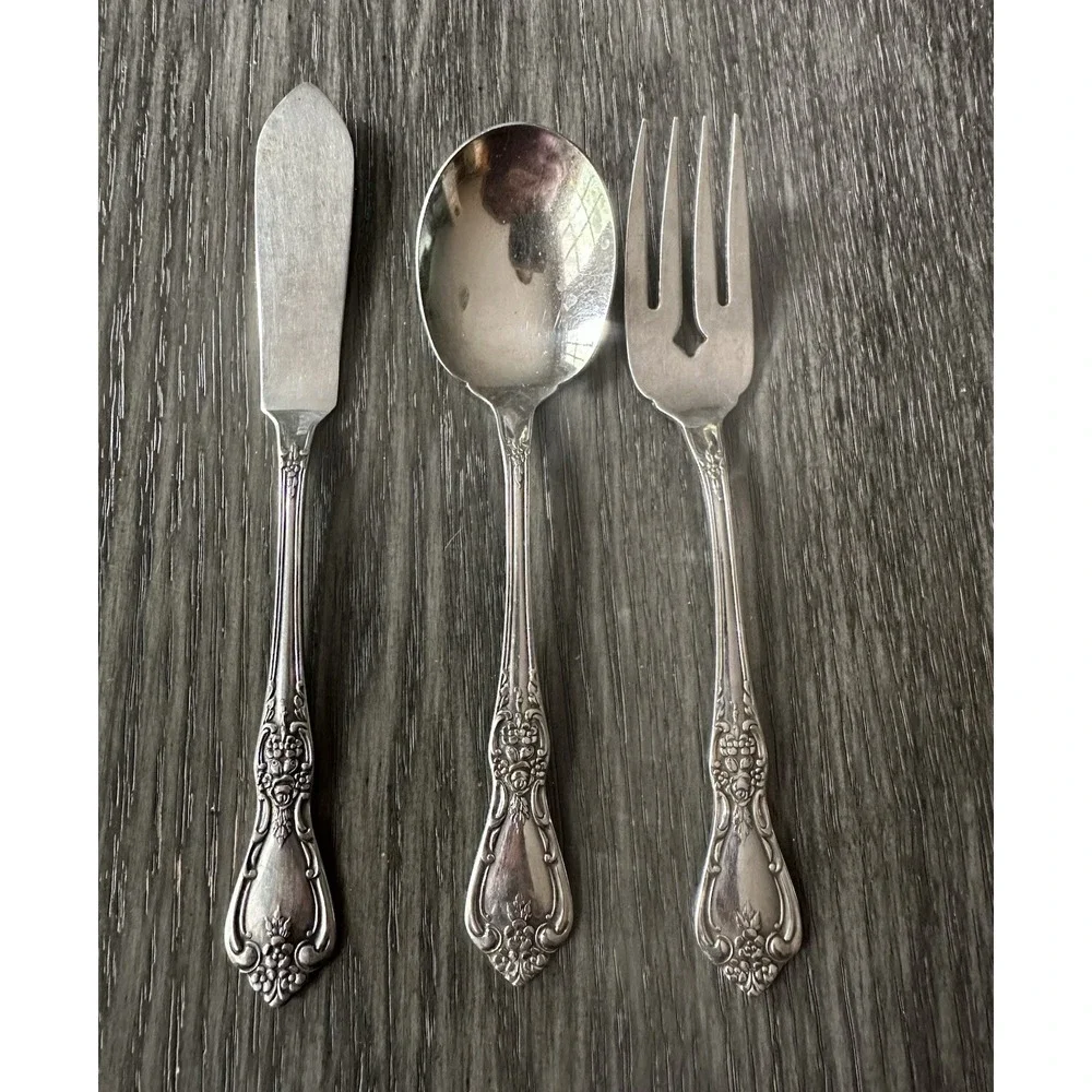 Oneida 11 piece