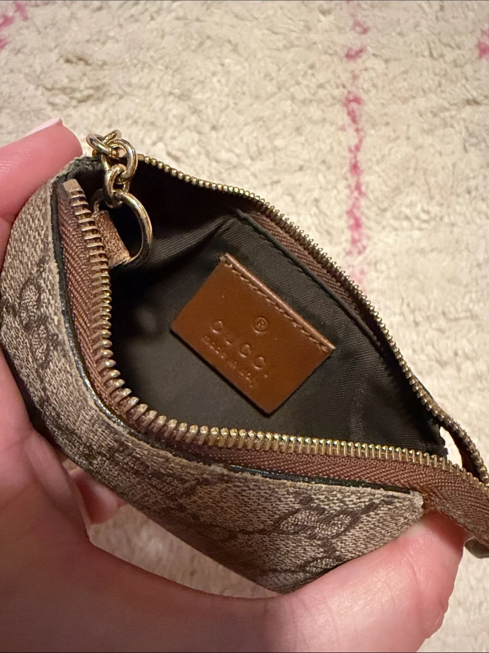Gucci stylish beige