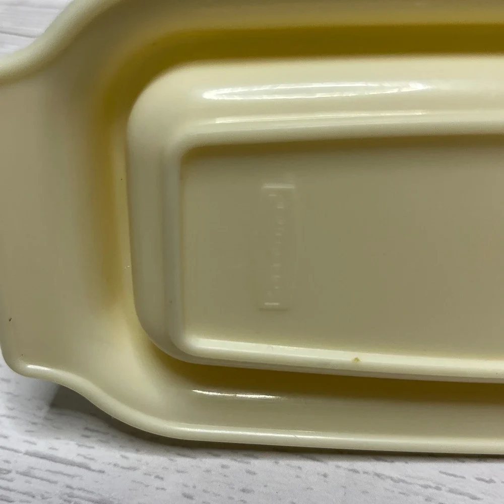 Tupperware rubbermaid vintage