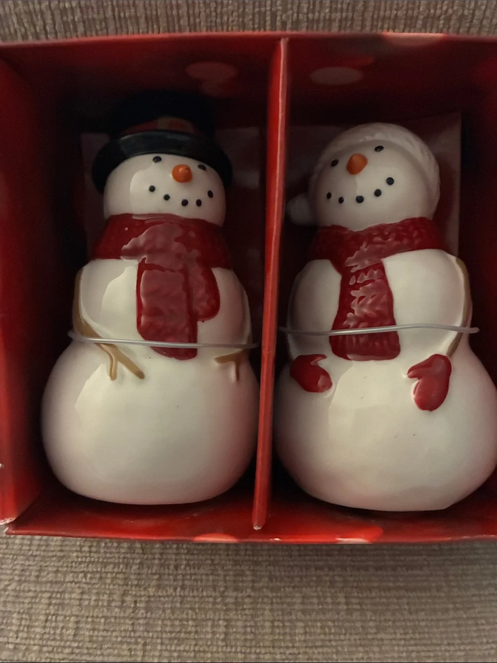 St. Nicholas Square Yuletide Snowman Salt & Pepper Shaker Set Hand-painted -New
