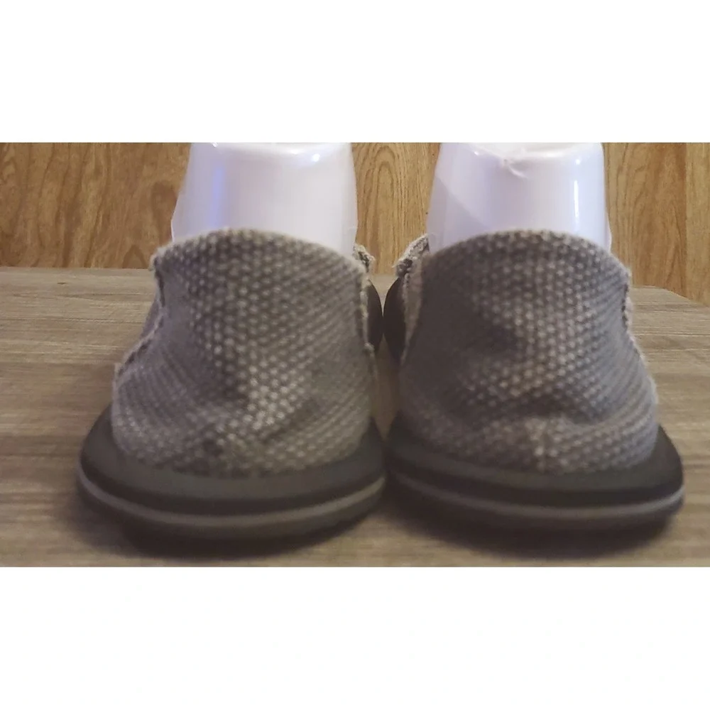 Sanuk us pair