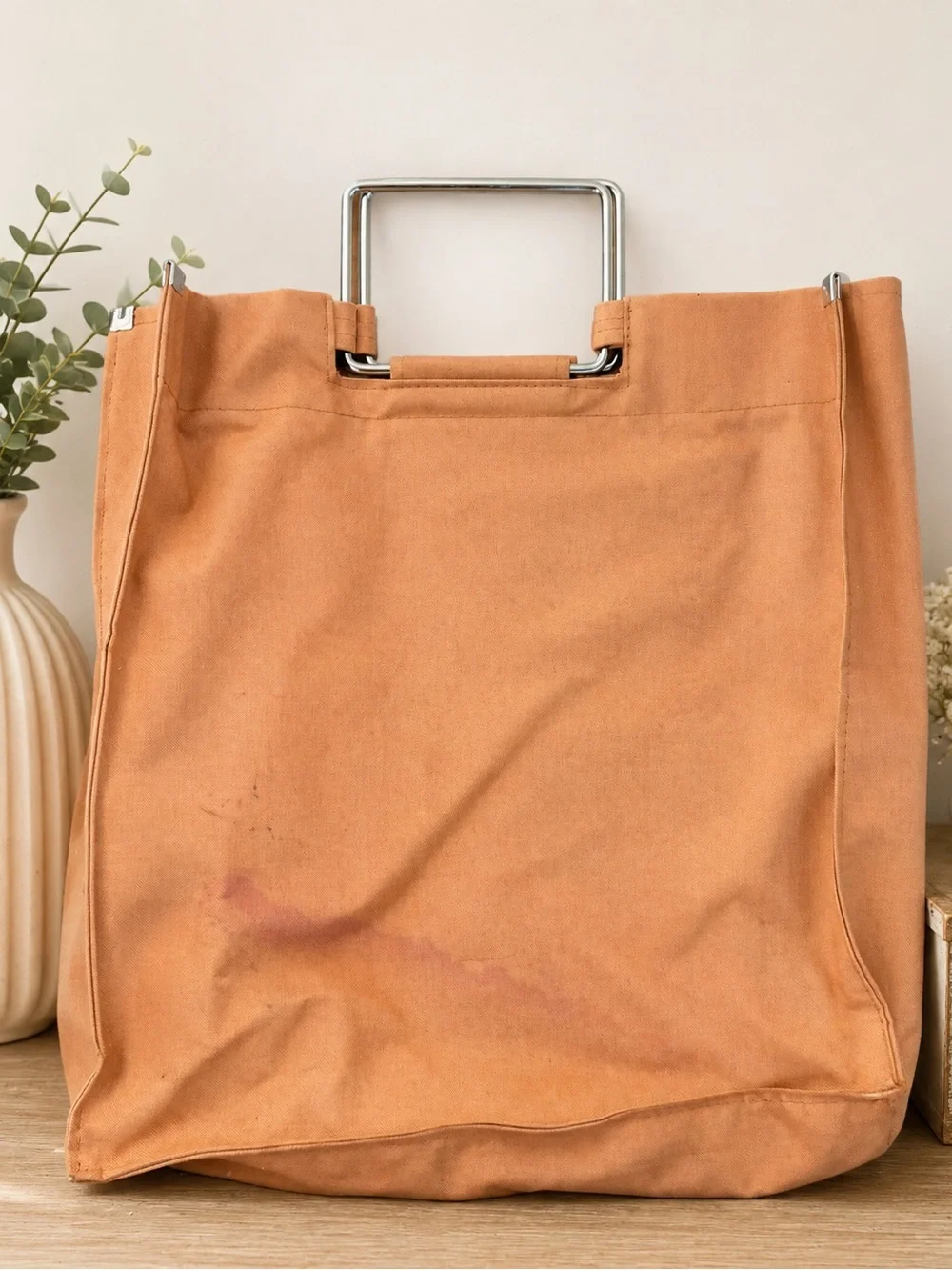 Vogue canvas messenger