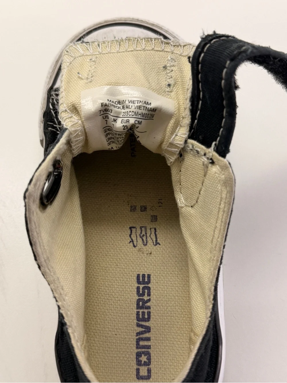 Converse black canvas