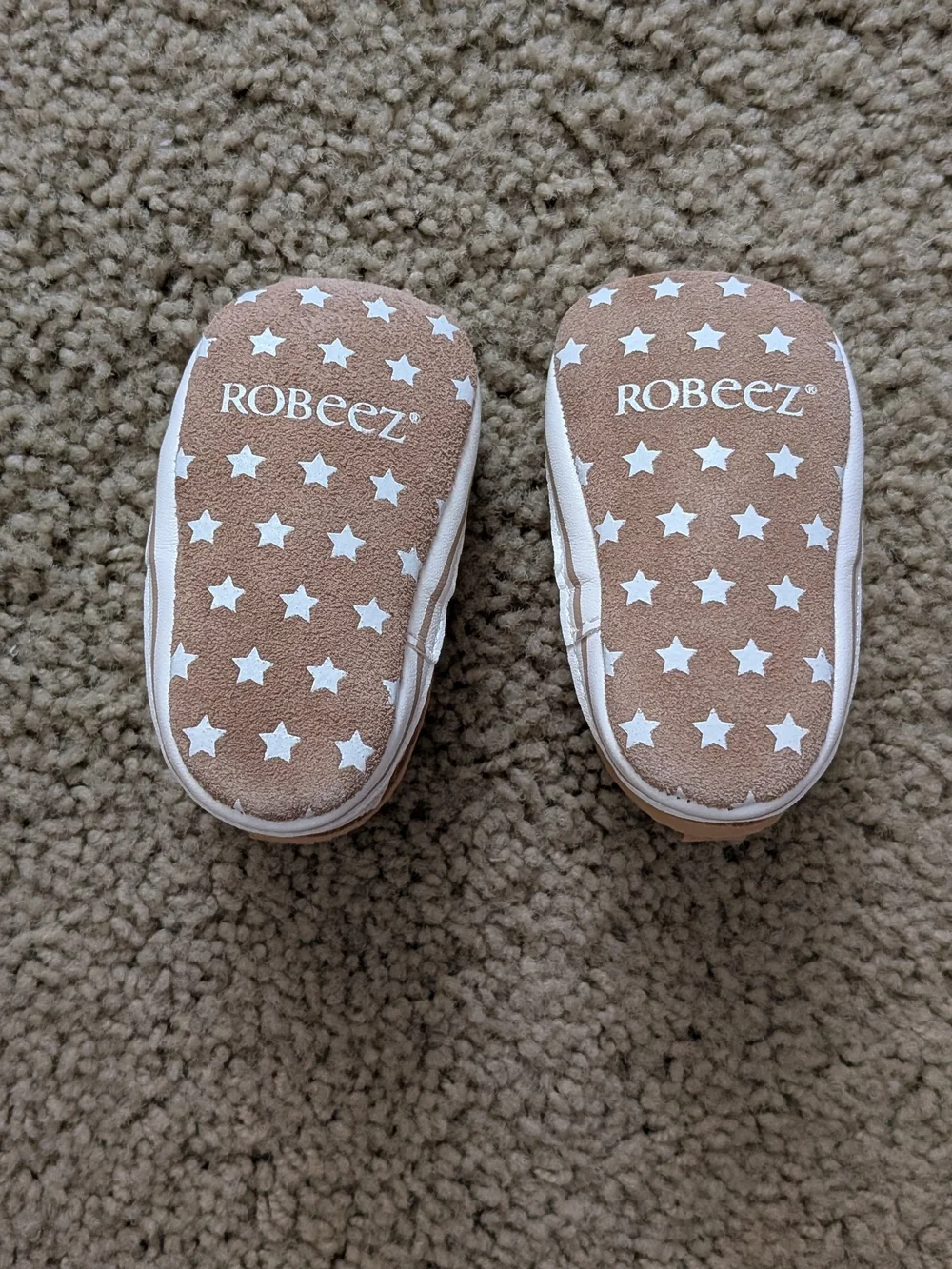Robeez soft tan