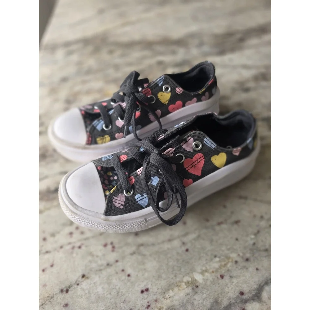 Big kids converse Heart platform Sneakers‎ size 2