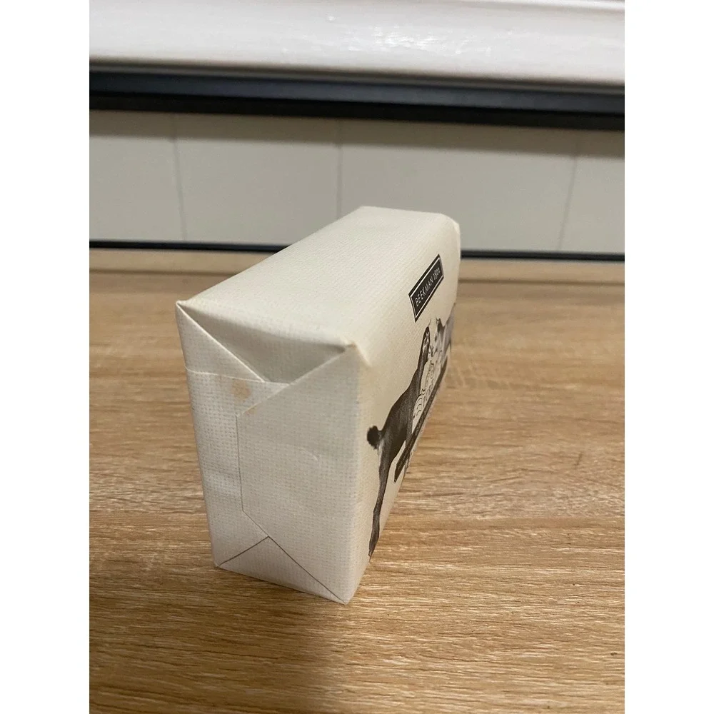 Beekman 1802 moisturizing welcomed paper