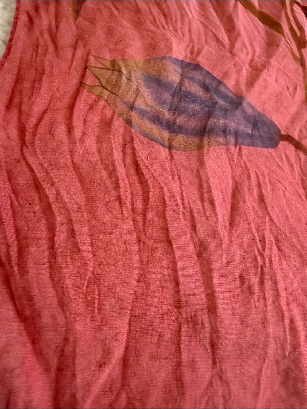 Echo sheer red