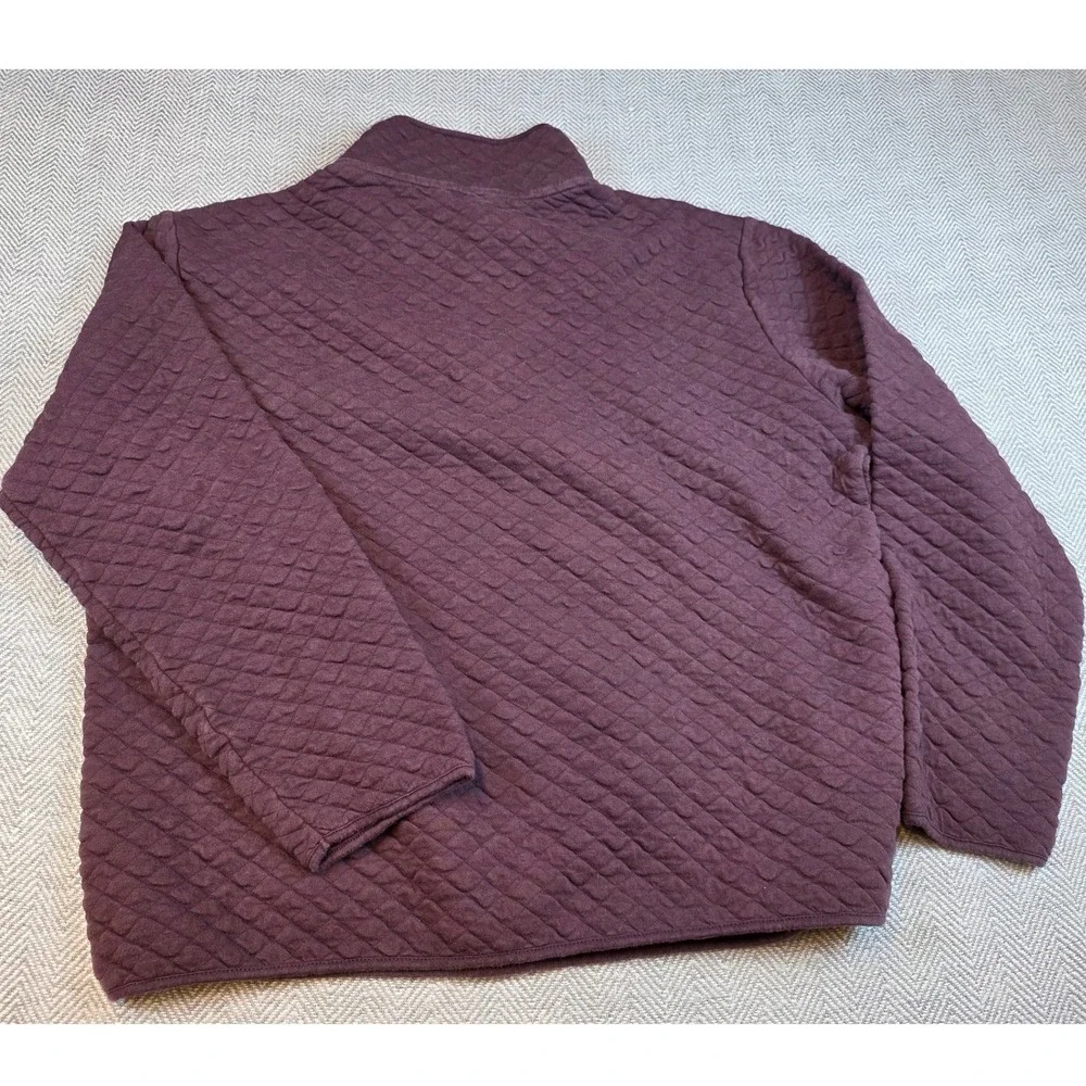 Banana Republic quilted neckline designed