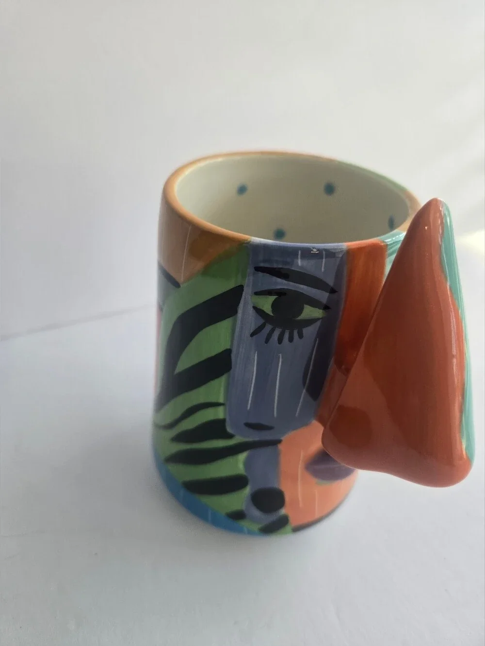 N/A vibrant hand
