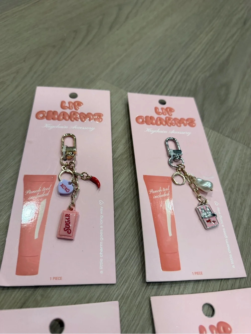 N/A •4 pcs