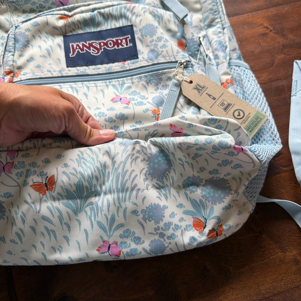 Jansport big student