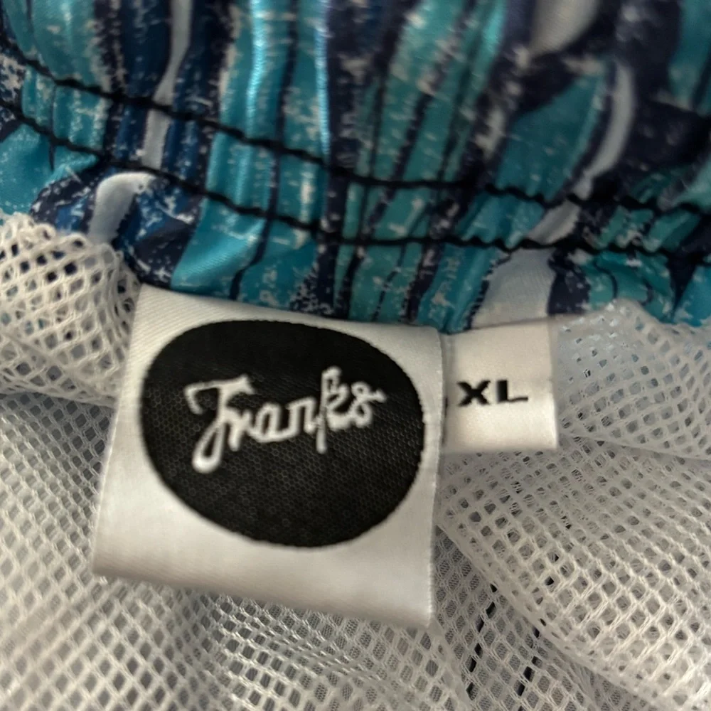 Franks Australia brand new