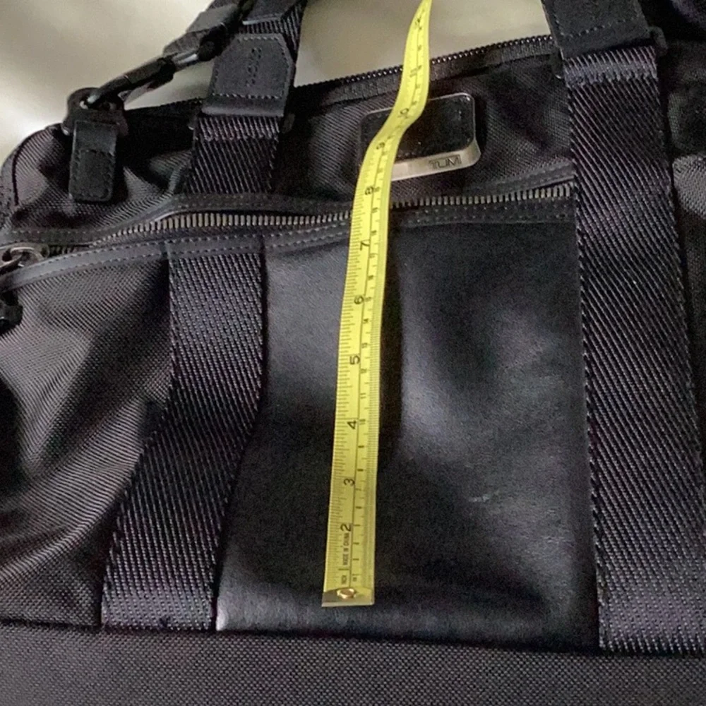 Tumi good preowned