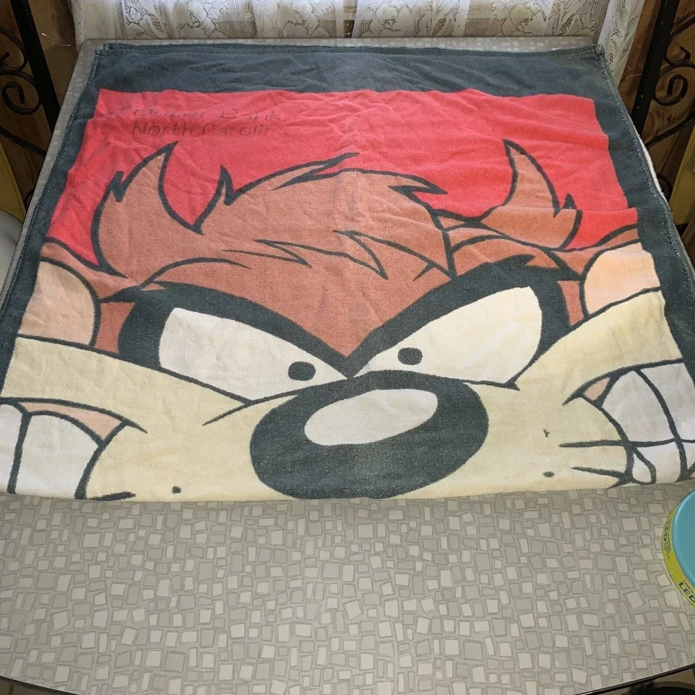 Looney Tunes Beach Towel Vintage 1996‎ Tazz All Over Outer Banks Nc